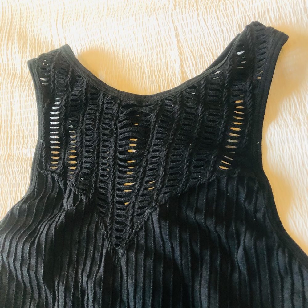 Black Ribbed Tank (M/L) - Picture 2 of 5